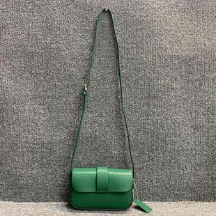 女包定型包真皮新品女包夏季百搭小清新牛皮女单肩小方包化妆包