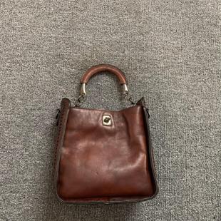 小众新品复古真皮女包韩版百搭时尚头层牛皮女手提单肩简约水桶包