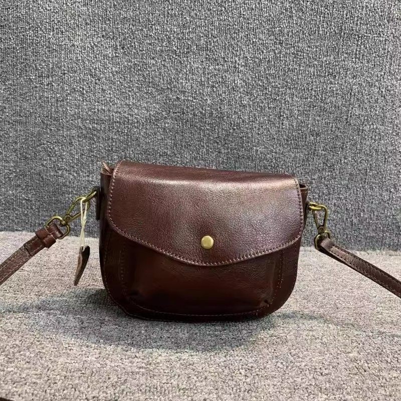 商场撤柜货真皮女包小众韩版百搭头层牛皮复古气质晚宴小马鞍包女,箱包皮具/热销女包/男包,通用款女包,淘宝优惠券,粉丝福利购,淘宝优惠卷