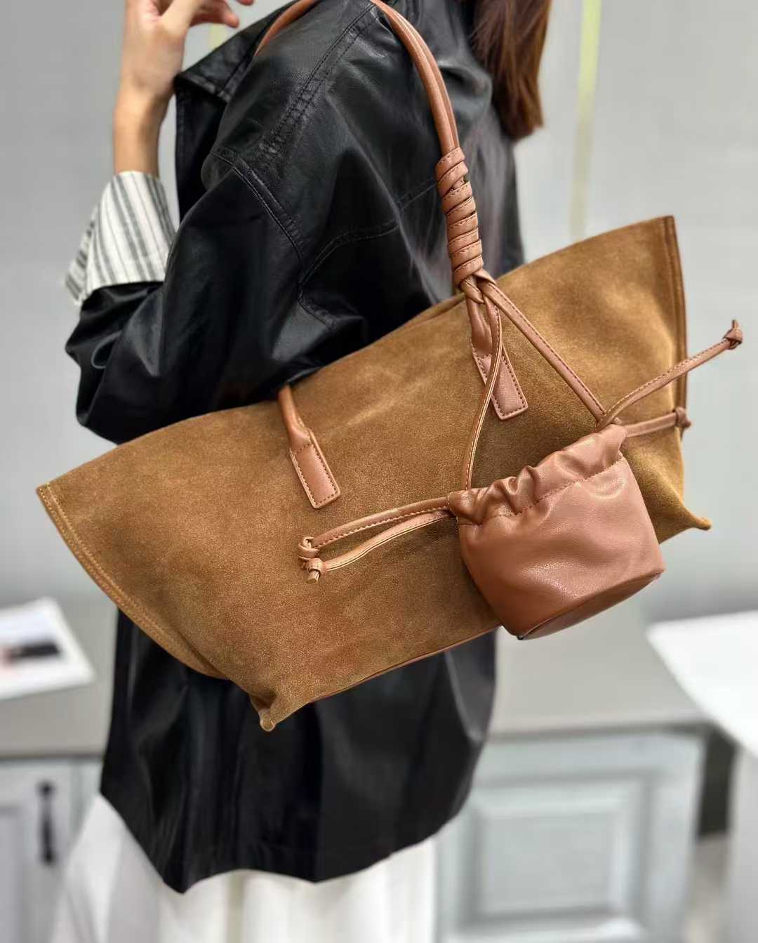 秋冬必买！新品真皮女包韩版头层磨砂牛皮手提腋下大容量翅膀包女