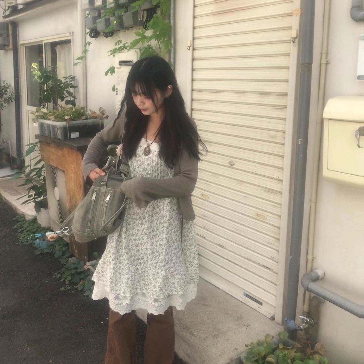春天LJP记吊事 覆古碎花小白裙蕾丝花边簿带洋装度假风 宽松长裙