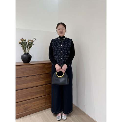妈妈秋装洋气套202衣5新款中春年妇女马甲中MAC老年人秋季上三装