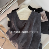 百搭神器 宽松V领雅灰色针织马甲遮肉显瘦B