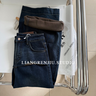 公司货。撕裂。加绒加厚。超显瘦。高腰弹力直筒冬季牛仔裤8917XR