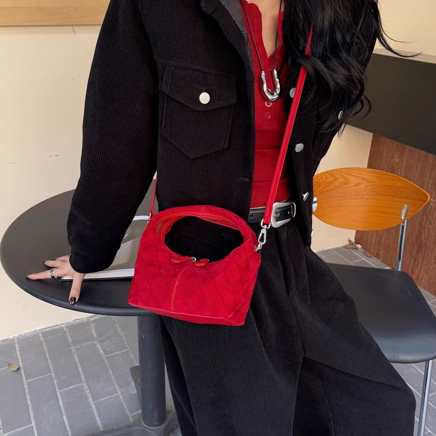 磨砂羊皮编织包红色包包女2025新小众设计饭盒包手拎斜挎包盒子包,箱包皮具/热销女包/男包,通用款女包,淘宝优惠券,粉丝福利购,淘宝优惠卷