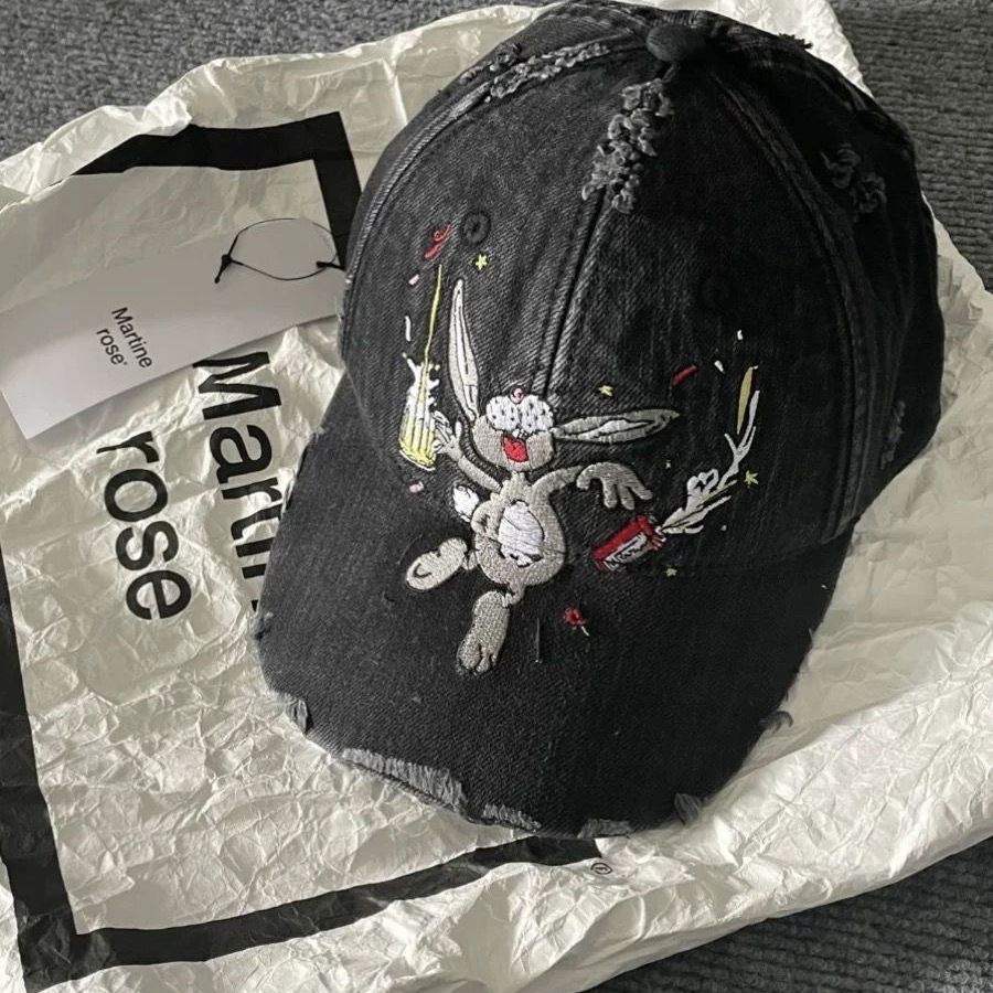 水洗破坏兔八哥刺绣棒球鸭舌帽