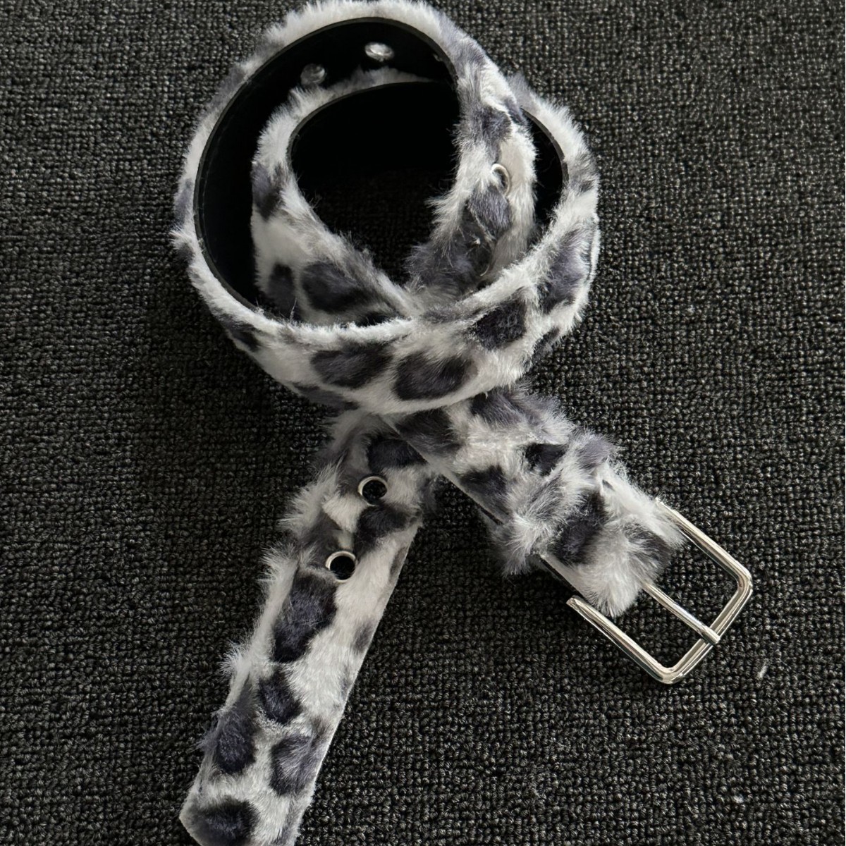 Y2K朋克豹纹毛绒针扣裤腰带