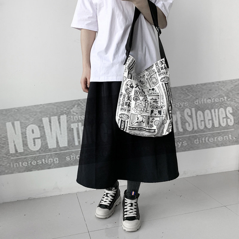 秋冬加厚大容量帆布包包女日系学生单肩包ins百搭校园斜挎大包潮