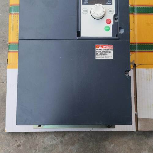 ATV312HU55N4 变频器 5.5KW 工控调速设备议价维修