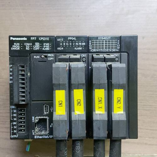 松下 FP7 CPS31E PP04L XY64D2T PLC 工业自动化控制模块议价维修