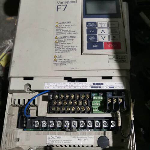 CR-F7B47P5 F7 安川变频器 7.5KW 380V 工业调速装置议价维修