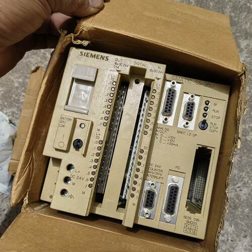 S5-95U 6ES5095-8MD03 cpu 工控可编程控制器模块议价维修