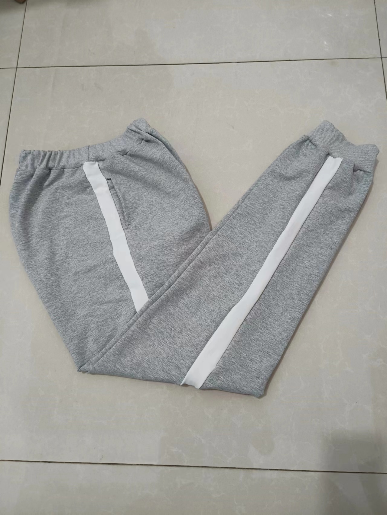 定制中小学生校服裤子纯棉运动休闲长裤浅灰色拼白色宽杠学生校裤