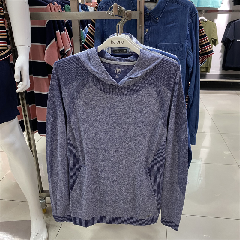 班尼路休闲撞色薄款女装连帽卫衣