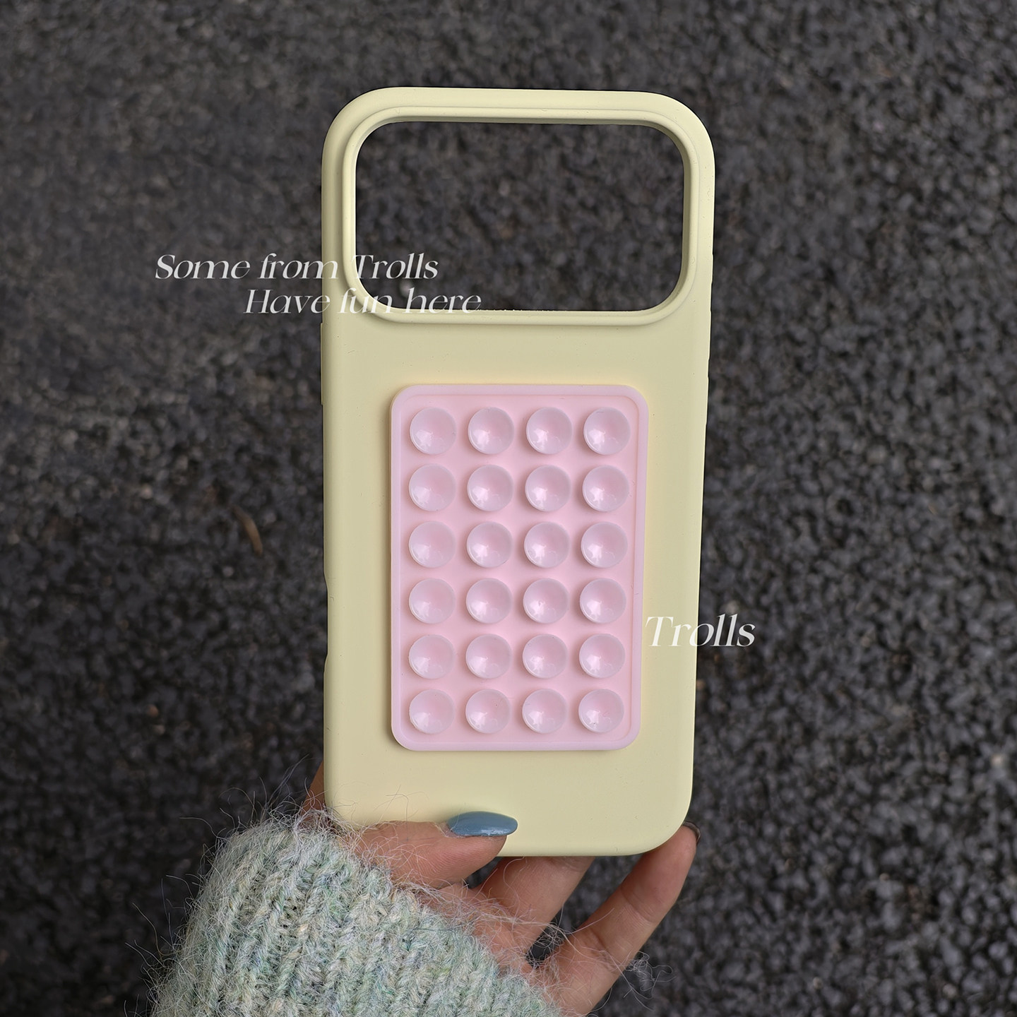 Trolls｜软糯chao温柔~韩风ins博主同款嫩嫩少女粉撞色吸盘液态硅胶手机壳适用华为mate80Pro小米17苹果16pro