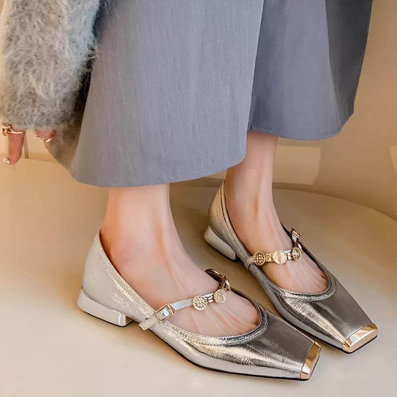 小丸子 真皮一字扣带玛丽珍鞋女2025夏季款浅口金属方头粗跟单鞋