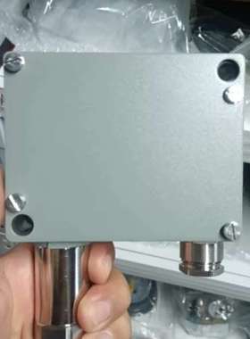 Trafag特菲克压力传感器，型号8202.81.2210，