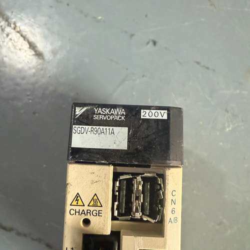 YASKAWA SGDV-R90A11A SERVO DRI