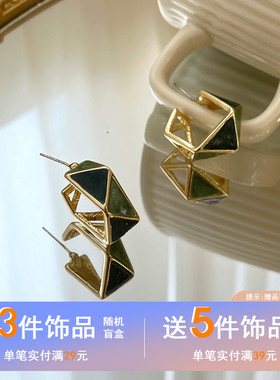 S925银针韩国东大门几何耳钉不规则C字耳环小清新绿色耳饰女4898