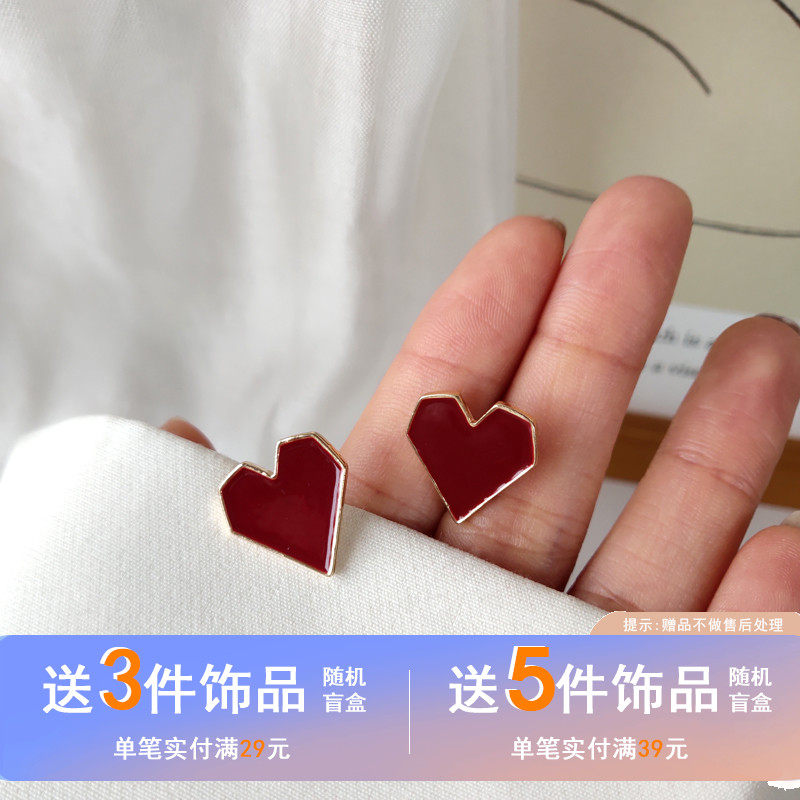 S925银针复古港风爱心耳钉气质不规则红色桃心耳环小巧耳饰女881