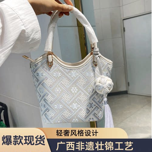 广西非遗壮锦包包女2025新款民族风万吉纹菜蓝子可单肩斜挎手提25