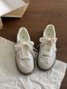 蕾丝的银色小白鞋！我的心头爱