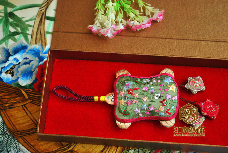 挂件饰品包包挂饰刺绣荷包中国特色礼物送老外出国小礼品福禄寿