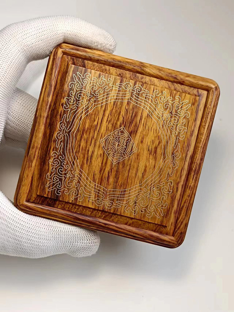 收藏款 张圣林鸣虫盒 海南黄花梨镶嵌猛犸象牙掐银丝正方黄蛉虫盒