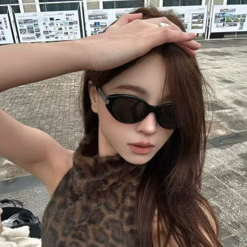 2026新款复古黑色可可镜猫眼窄框墨镜女高级感简约风显脸小太阳镜