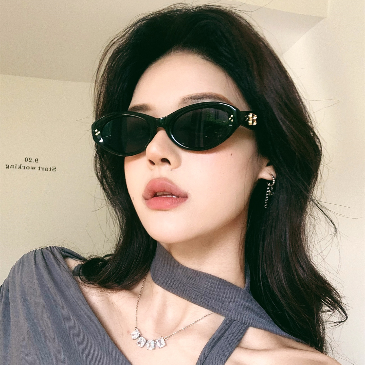 gm新款复古猫眼墨镜女高级感圆脸显脸小前卫凹造型防紫外线太阳镜