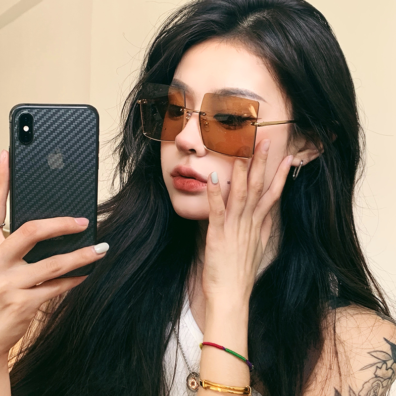 桔里防紫外线全框个性复古女ins