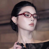 复古红色方形小框眼镜架女高级感时尚 海妖风显瘦素颜镜防蓝光眼镜