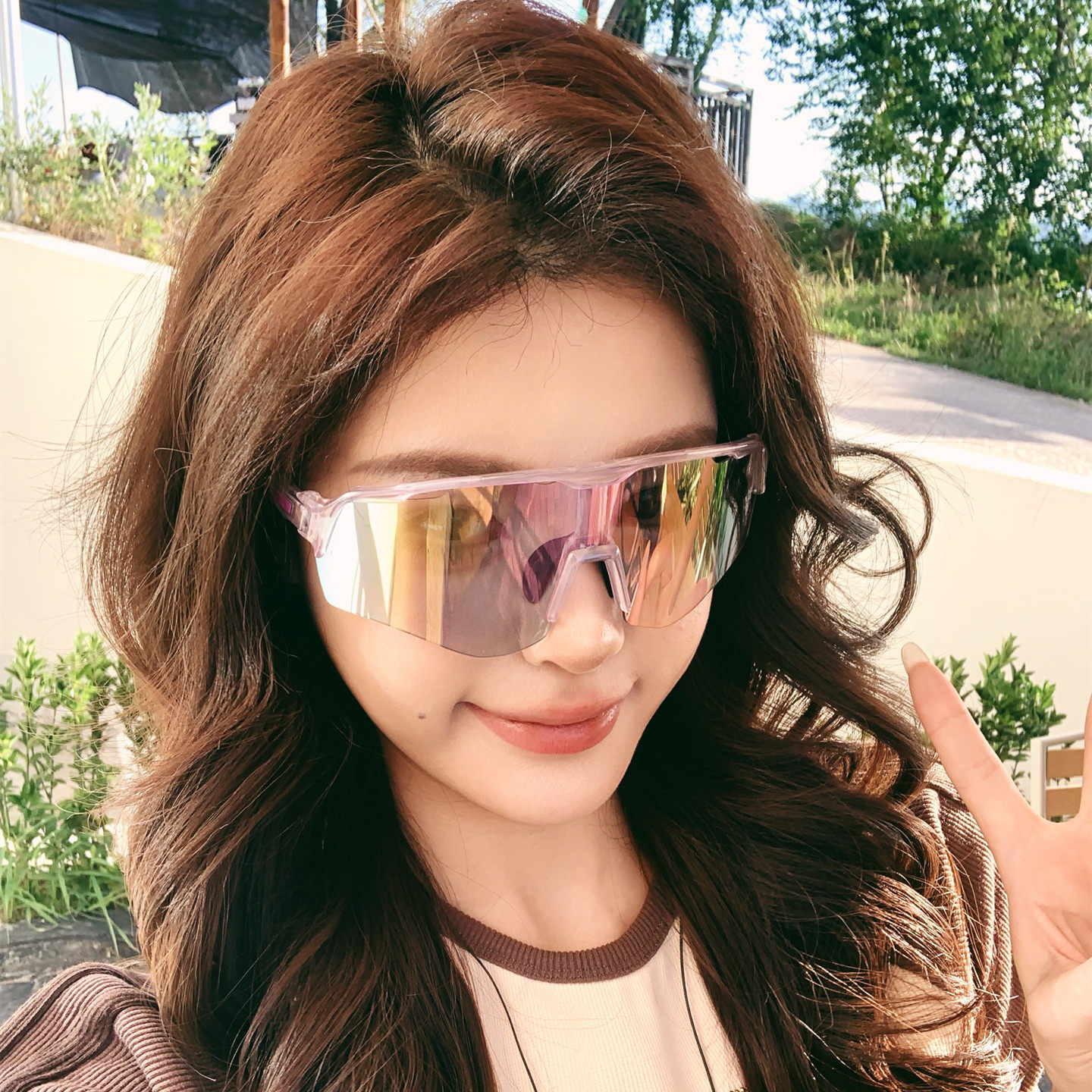 甜酷少女紫粉透框骑行眼镜炫彩镭射镜片户外骑行日常穿搭两用墨镜