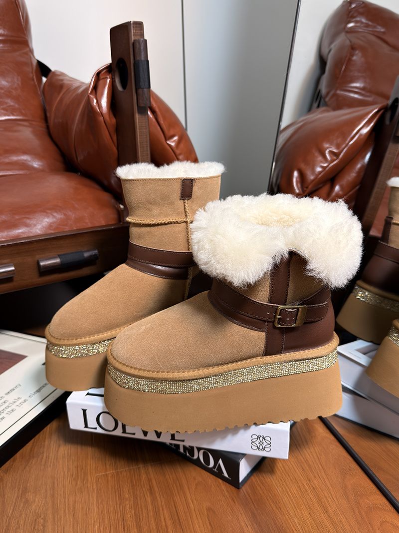 2025新款厚底雪地靴女冬季加绒加厚保暖棉鞋皮毛一体面包鞋
