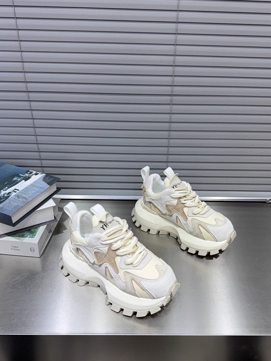 厚底增高运动鞋女2025新款爆款夏季女鞋子超火网红百搭休闲阿甘鞋