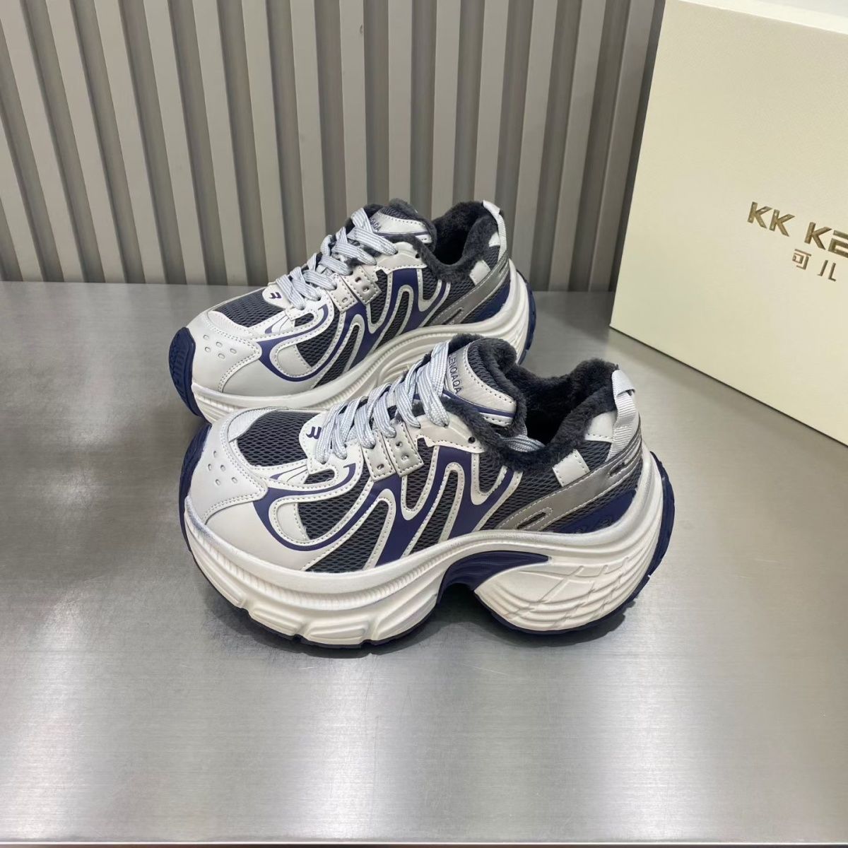 7CM增高厚底老爹鞋女2025秋冬加绒潮流时尚网红百搭休闲运动鞋子