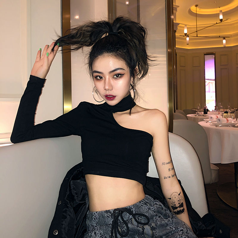 个性ins超火复古挖肩长袖挂脖修身露脐T恤女显瘦紧身短款棉质上衣