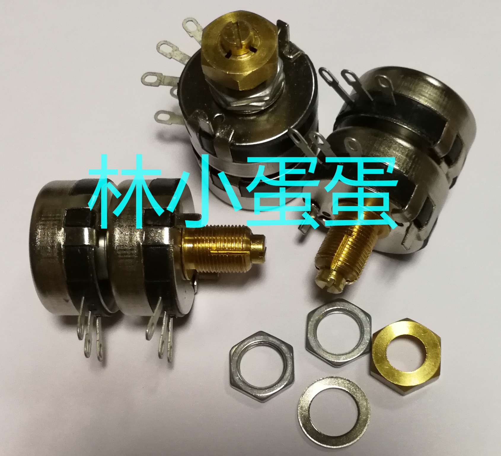 WH118-2L2W 双联 精密 带锁紧 碳膜电位器 1M 进口原装带锁