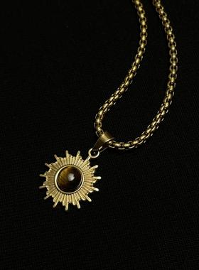 2026太阳花吊坠潮流项链男小众高级感时尚百搭颈链卫衣链热销配饰