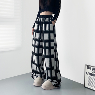 设计感运动裤 大码 慵懒风胖mm显瘦可束脚卫裤 女冬季 黑白格纹阔腿裤