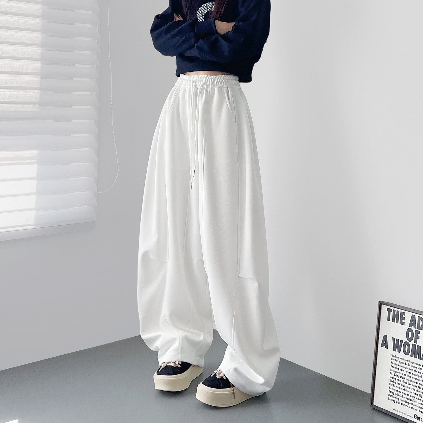 大码白色慵懒软糯运动裤女冬季2025新款大裤腿直筒宽松显瘦阔腿裤,女装/女士精品,大码裤装,淘宝优惠券,粉丝福利购,淘宝优惠卷