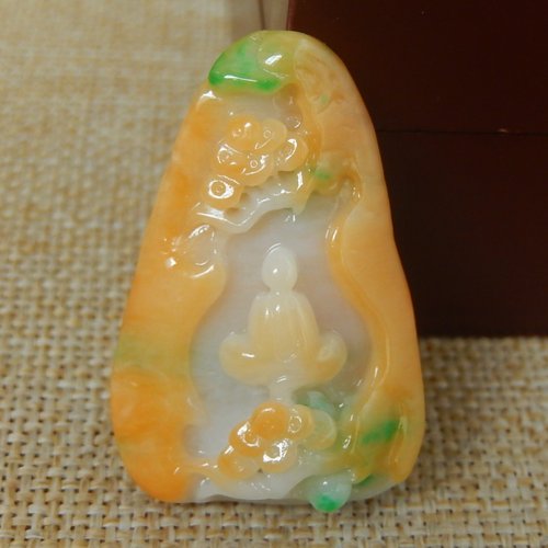 缅甸A货翡翠大马坎黄加绿无相佛