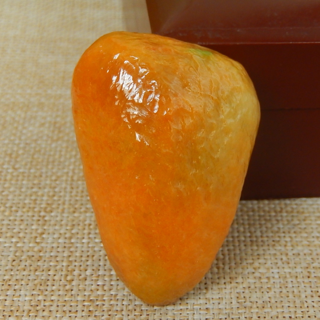 缅甸A货翡翠原石半明料玉石毛料大马坎黄加绿料子边角料挂件K6418