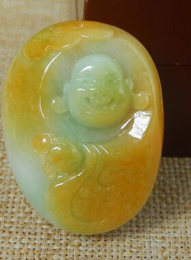 缅甸A货翡翠大马坎黄翡佛公挂件