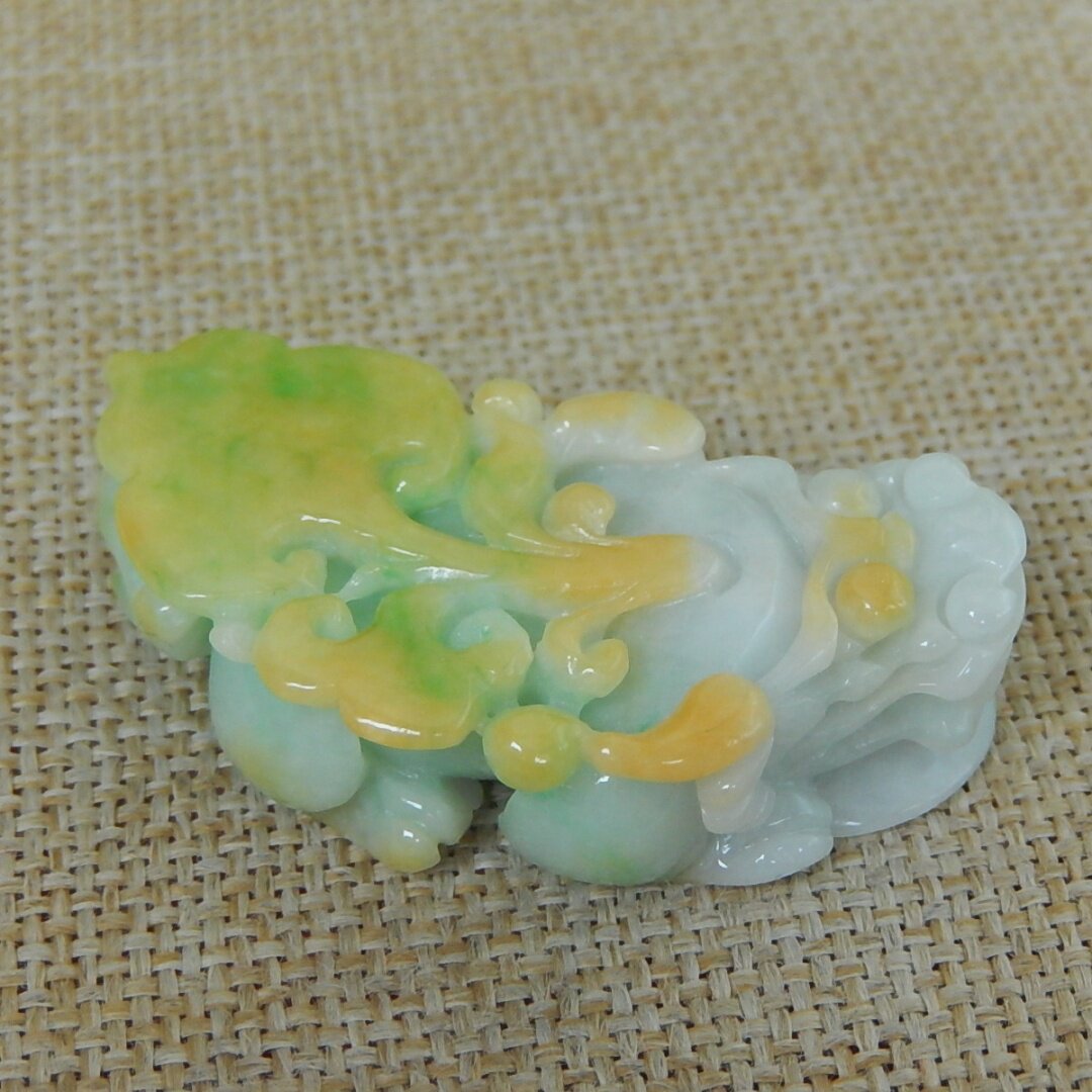 缅甸A货翡翠原石半明料玉石毛料大马坎冰糯种黄加绿貔貅挂件V3453