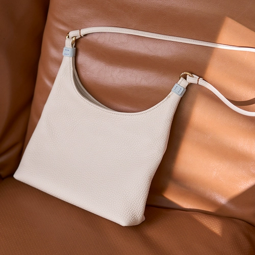 Сумка подмышку, сумка через плечо, сумка на одно плечо, в западном стиле