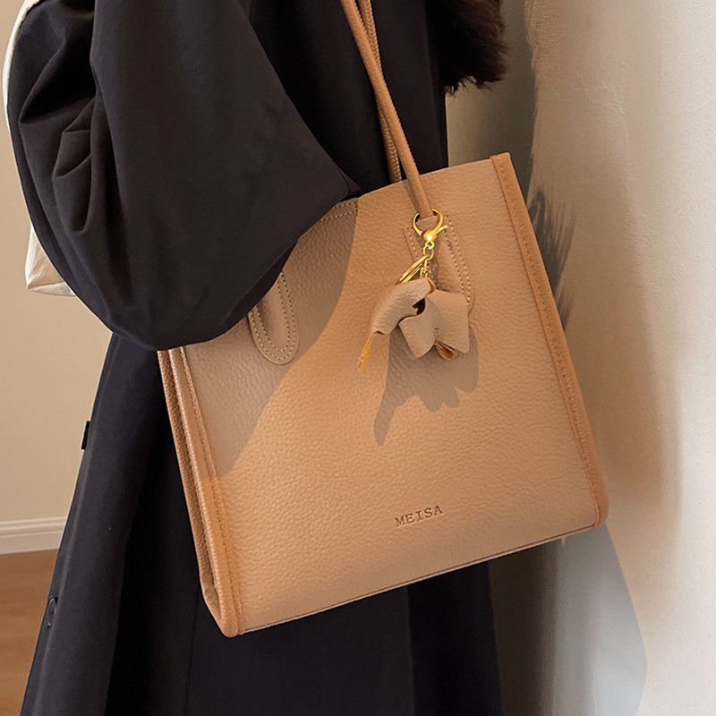 大容量包包女2025新款简约百搭单肩包今年流行质感水桶通勤托特包