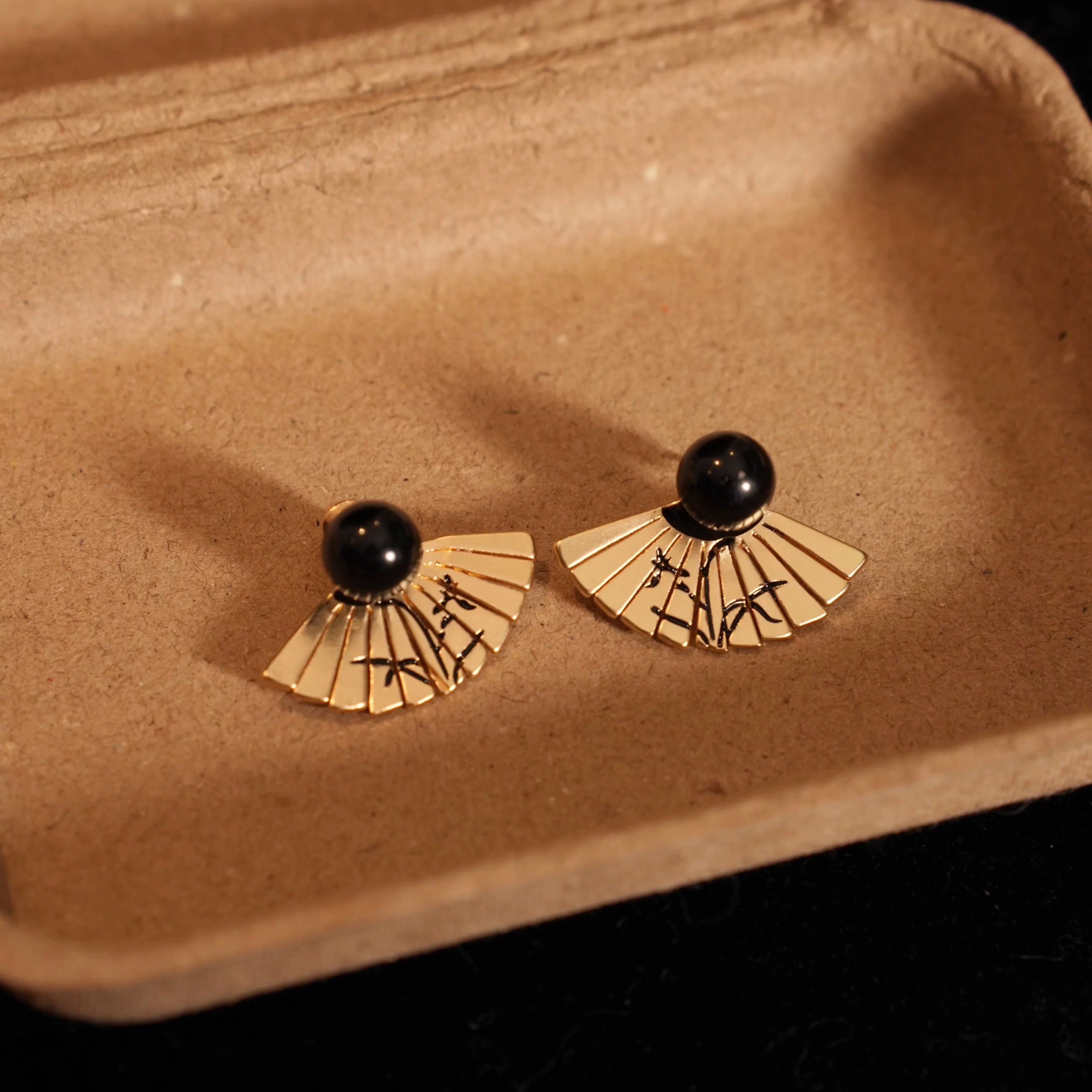 「兰亭集序」新中式美学高级感文艺高级感小众黑玛瑙金扇耳环女,饰品/流行首饰/时尚饰品新,耳环,淘宝优惠券,粉丝福利购,淘宝优惠卷