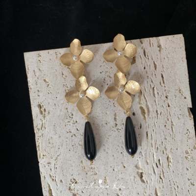 鸢尾夜曲vintage中世纪黑水滴