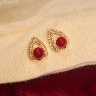 「南法名媛」复古法式 闪耀高级感港风新年百搭酒红色镶钻耳环耳夹